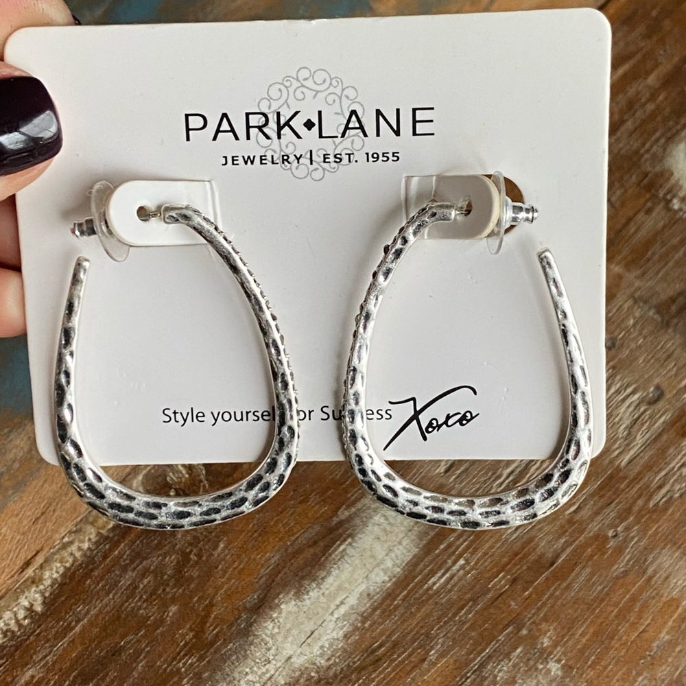 Park Lane Goddess earrings
